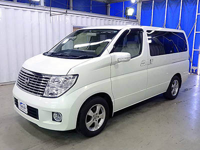 NISSAN ELGRAND