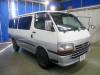 TOYOTA HIACE 2001 S/N 246689 front left view