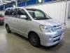 TOYOTA NOAH 2005 S/N 250758 front left view