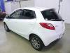 MAZDA DEMIO (MAZDA2/121) 2013 S/N 269000 vista traseira esquerda